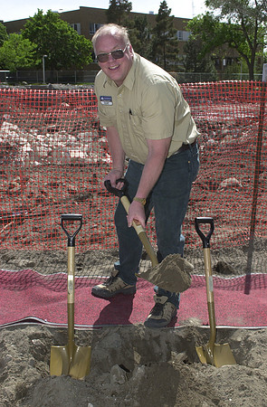 Spori Groundbreaking - May 2001