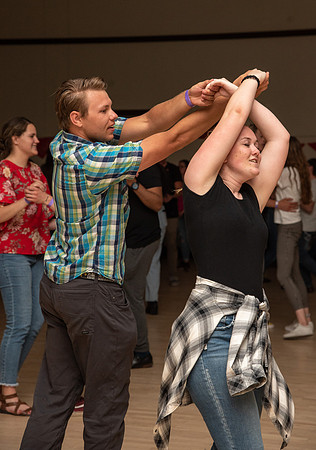 Country dancing - June 2022