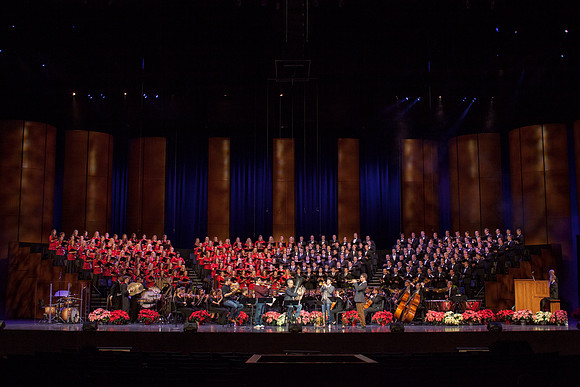 At the BYU-Idaho Christmas, the university dance department, choirs and orchestra, came together with guest artists Canadian Brass for a beautiful and uplifting show.