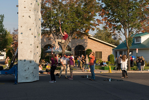 Beehive Credit Union welcomes BYU-Idaho students back for a new semester with free hotdogs and fun.