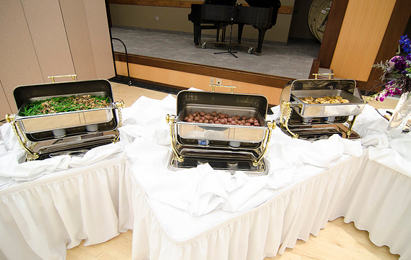 Food services caters the President's Advancement Council dinner.