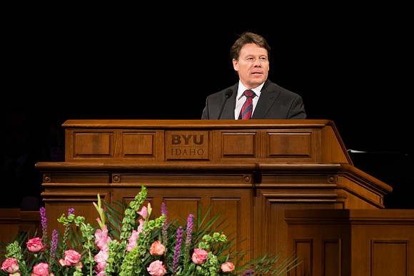 Shane Cole, Assistant University Librarian, speaks to BYU-Idaho students at devotional.