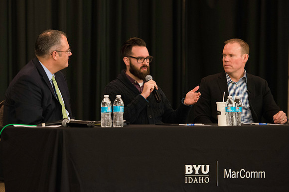 Special panel discussion with two P2B guest speakers: Kyle Nel, Executive Director, Lowe’s Innovation Labs and Jeff Taylor, VP, Executive Creative Director, Boncom.