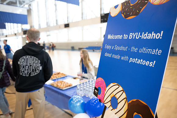 New Student Orientation Student Check In - Apr 2025