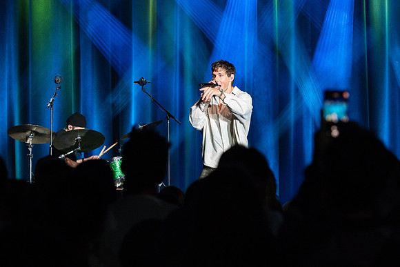 Jake Scott preforms at BYU-Idaho.