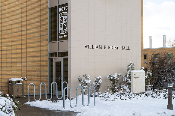 Campus Snow - Nov 2024