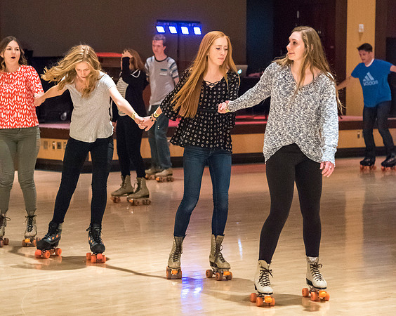 Students kick off the new semester with fun and games at i-Night.