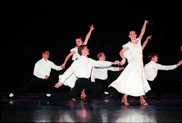 Extravadance performers.