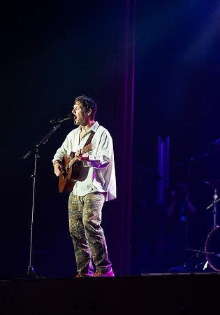 Jake Scott preforms at BYU-Idaho.
