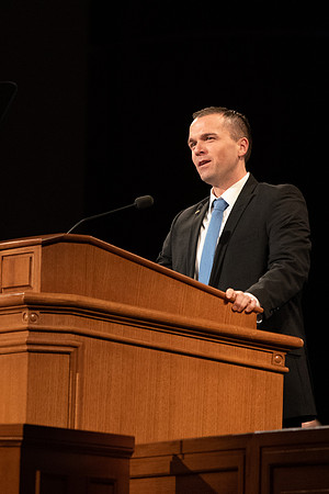 New students and parents learn about the events at Get Connected and how BYU-Idaho can help students succeed.