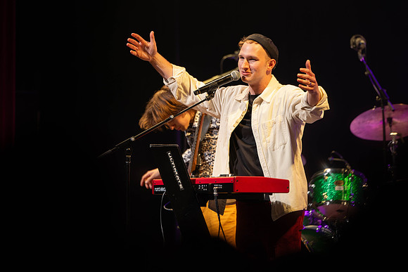 Jacob Kahlil gives a lively performance at BYUI, in the Hart Auditorium.