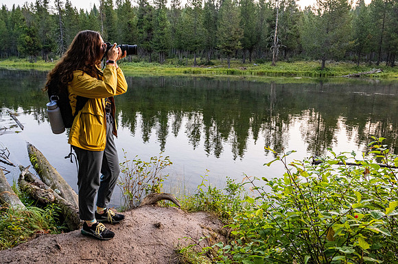Photo excursion, hike along the river to Coffee Pot rapids.