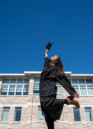 Grad - Pilar Gonzalez - Mar 2021