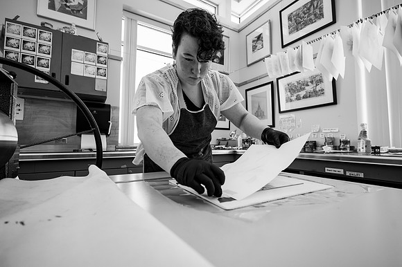 Students working in Printmaking 2 in the Spori Building.