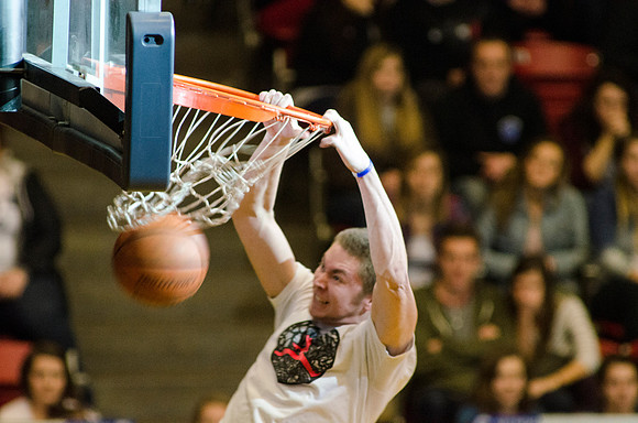 Hosted by Student Activities, the annual Slam Dunk Competition features a Student vs. Employee 3-on-3, 3-Point Shooting, and Slam Dunk Contests along with great entertainment between events.