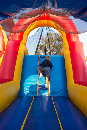 Beehive Credit Union welcomes BYU-Idaho students back for a new semester with free hotdogs and fun.