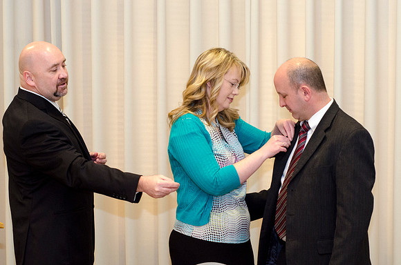 Todd Smith receiving an award on behalf of BYU-Idaho from the Office of the Secretary of Defense for the support BYU-Idaho has given to Peter Stilling while he has been serving in the Guard. Awarded b