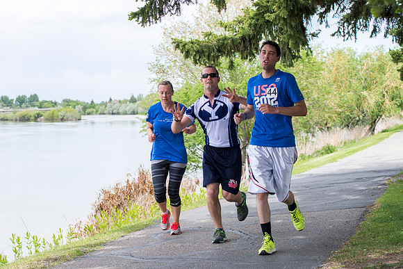 This year's Temple to Temple relay attracted over 400 participants.