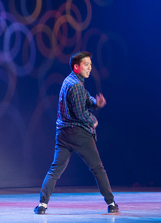 Dance group, Fantastic Four, give an upbeat and refreshing routine.