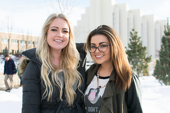Students on Campus during the first week of Winter Semester