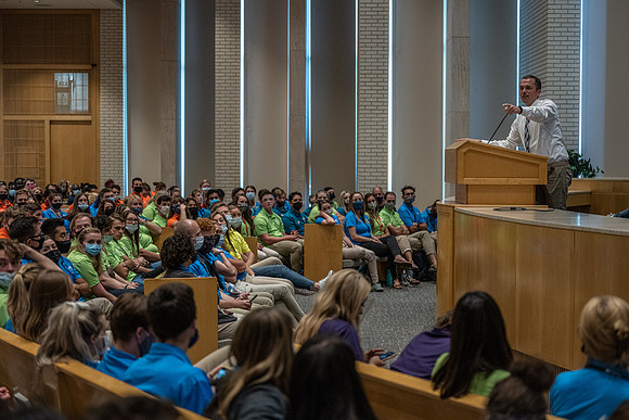 New student mentors participate in training before Get Connected starts.