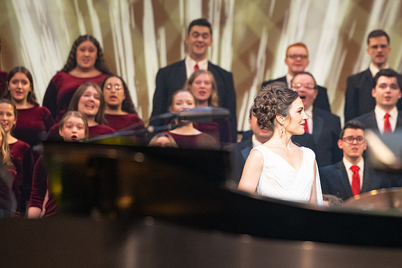 Christmas show with Laura Osnes at the I-Center
