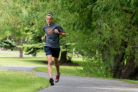 This year's Temple to Temple relay attracted over 400 participants.
