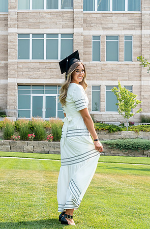 Graduate Isabelle Power - July 2021