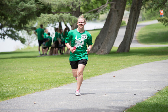 This year's Temple to Temple relay attracted over 400 participants.