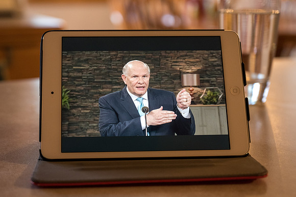Elder Dale G Renlund, member of the Quorum of the Twelve Apostles, and his wife spoke to BYU-Idaho for devotional. It was a live broadcast out of Salt Lake City, Utah.