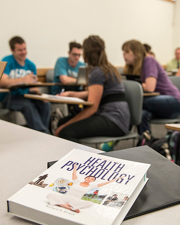 Rob Wright, an adjunct faculty, teaches an advanced Health Psychology class.