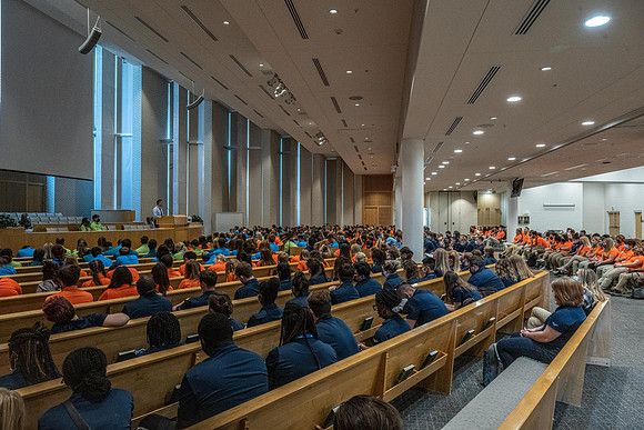 New student mentors participate in training before Get Connected starts.