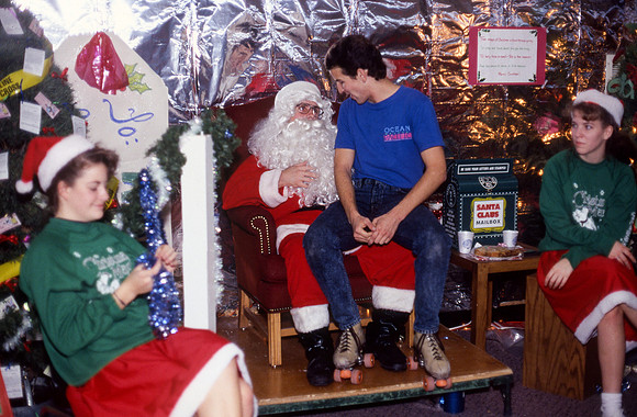 Christmas Tree Lane, 1990