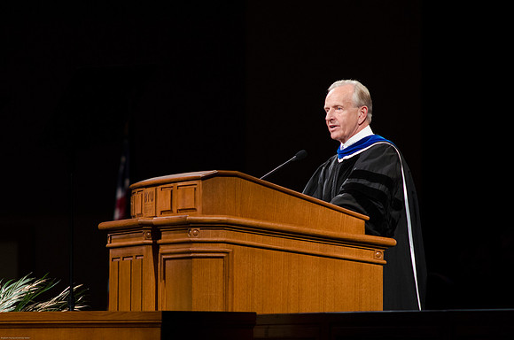 Elder W. Craig Zwick, of the First Quorum of the Seventy, speaks to graduates at the Fall Graduation Commencement Ceremony.