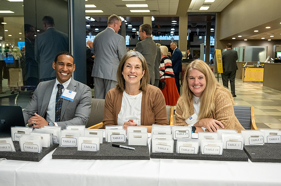 President's Club members enjoy an evening of socializing, musical entertainment and wonderful food in the Manwaring Center Ballroom.