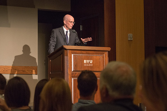 President Henry J Eyring speaks at the banquet.