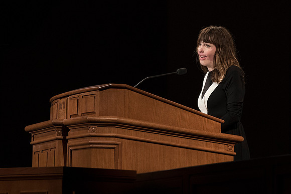 Blogger Auther Stephanie Nielson speaks at devotional