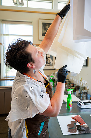 Students working in Printmaking 2 in the Spori Building.