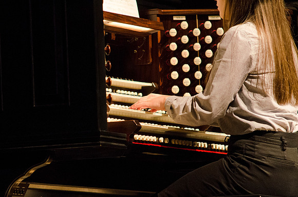 Students perform at an organ recital in the Ruth Barrus Concert Hall.