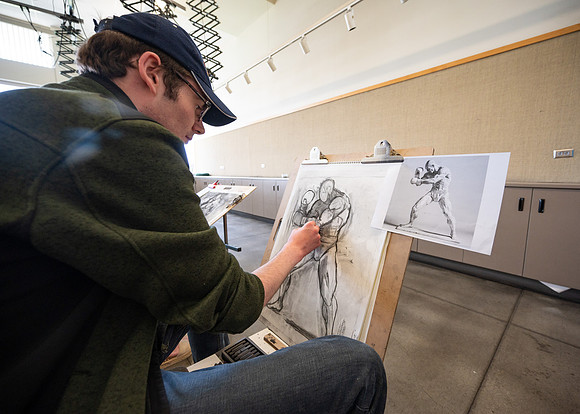 Students drawing in the Spori 340 Drawing Studio