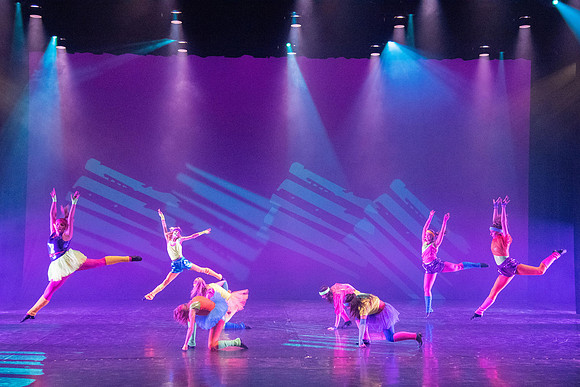 Department of Theatre and Dance showcase the power of art through this semester’s Extravadance theme, “Art Embodied.” Using famous works of art as their inspiration, t­­he dancers express various art