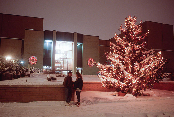 Christmas Tree Lane, 1990