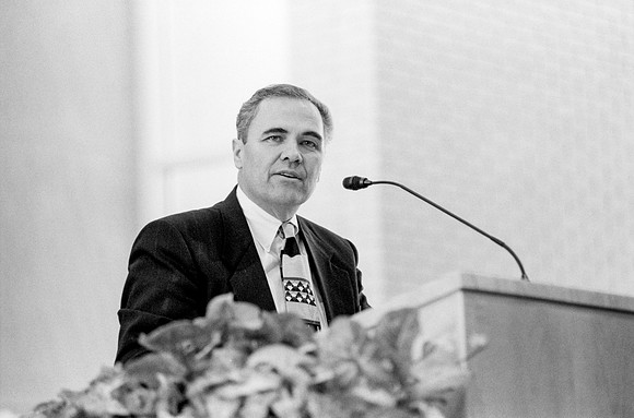 President Steven D. Bennion addressing audience at the dedication of the Taylor Building