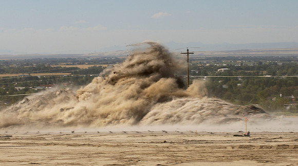 050829TempleSite-blast1