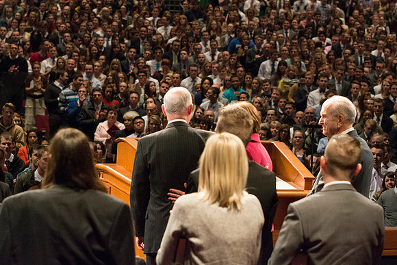Elder Russell M. Nelson, of the Quorum of the Twelve Apostles, invites studes to show their gratitude toward President Kim B. Clark of Brigham Young University-Idaho. Photo by Ryan Chase