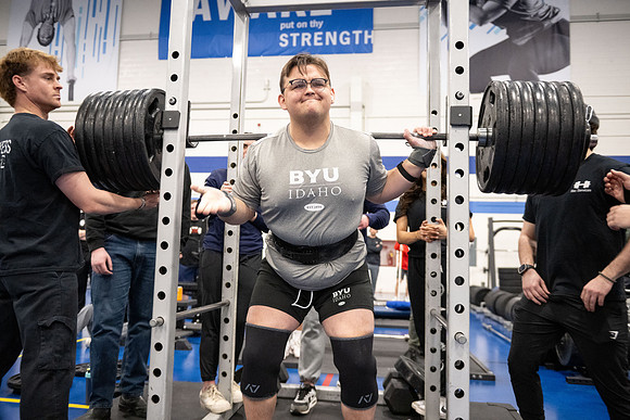 Mens and womens powerlifting competition - Mar 2025