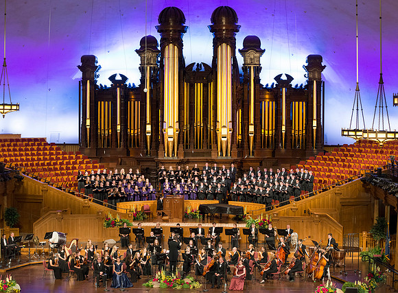 Brigham Young University-Idaho's men's and women's choir sing in the tabernacle at Temple Square for the Sacred Music concert. Photo by Ryan Chase