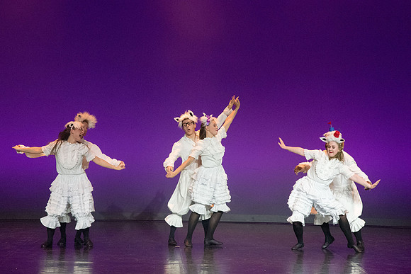 Department of Theatre and Dance showcase the power of art through this semester’s Extravadance theme, “Art Embodied.” Using famous works of art as their inspiration, t­­he dancers express various art