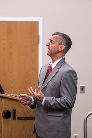 Richard Piper teaches faculty about helping students to learn.