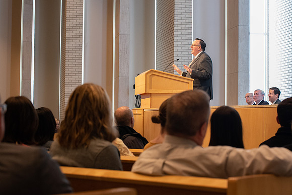Jon Linford, Vice President of Online Education, speaks to employees at BYU-Idaho.